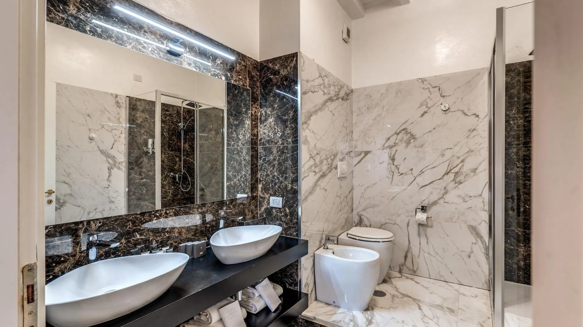 ***  Relais Fontana Di Trevi Hotel Rome Italy