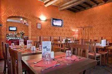 ***  Relais Fontana Di Trevi Hotel Rome Italy